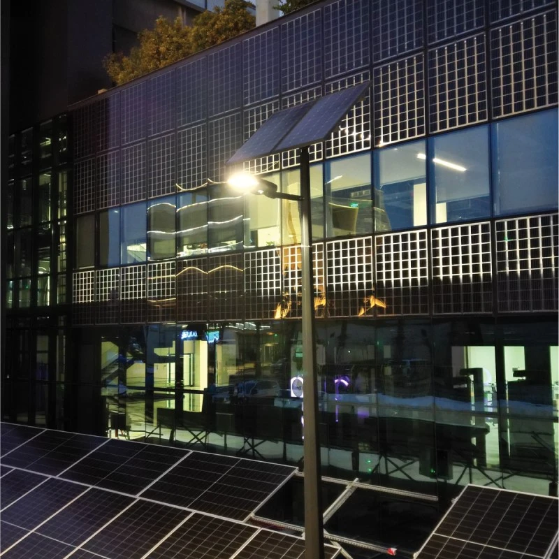 TommaTech 90W 10m Solar LED Yol Aydınlatma